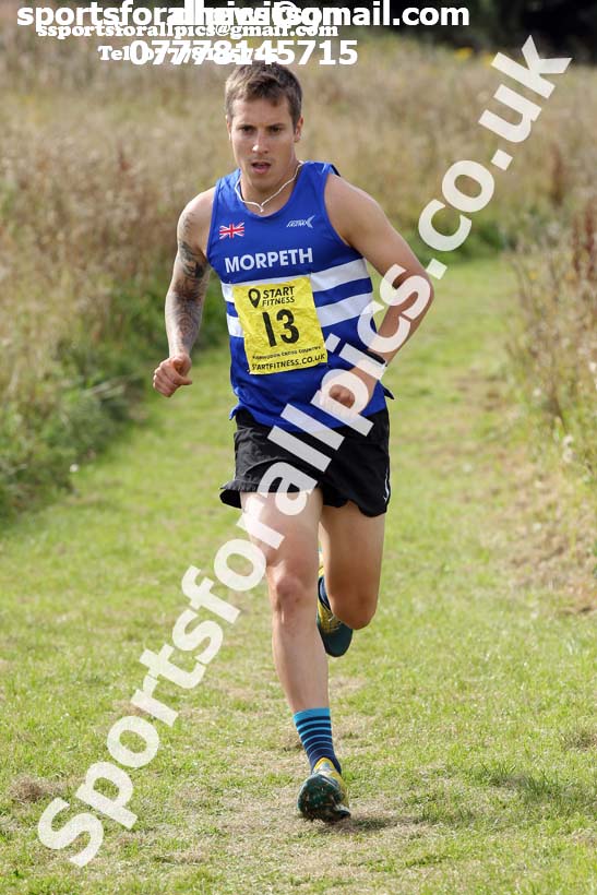 Senior mens relay 2019 Sunderland Harriers Open Cross Country. Photo:  David T. Hewitson/Sports for All Pics
